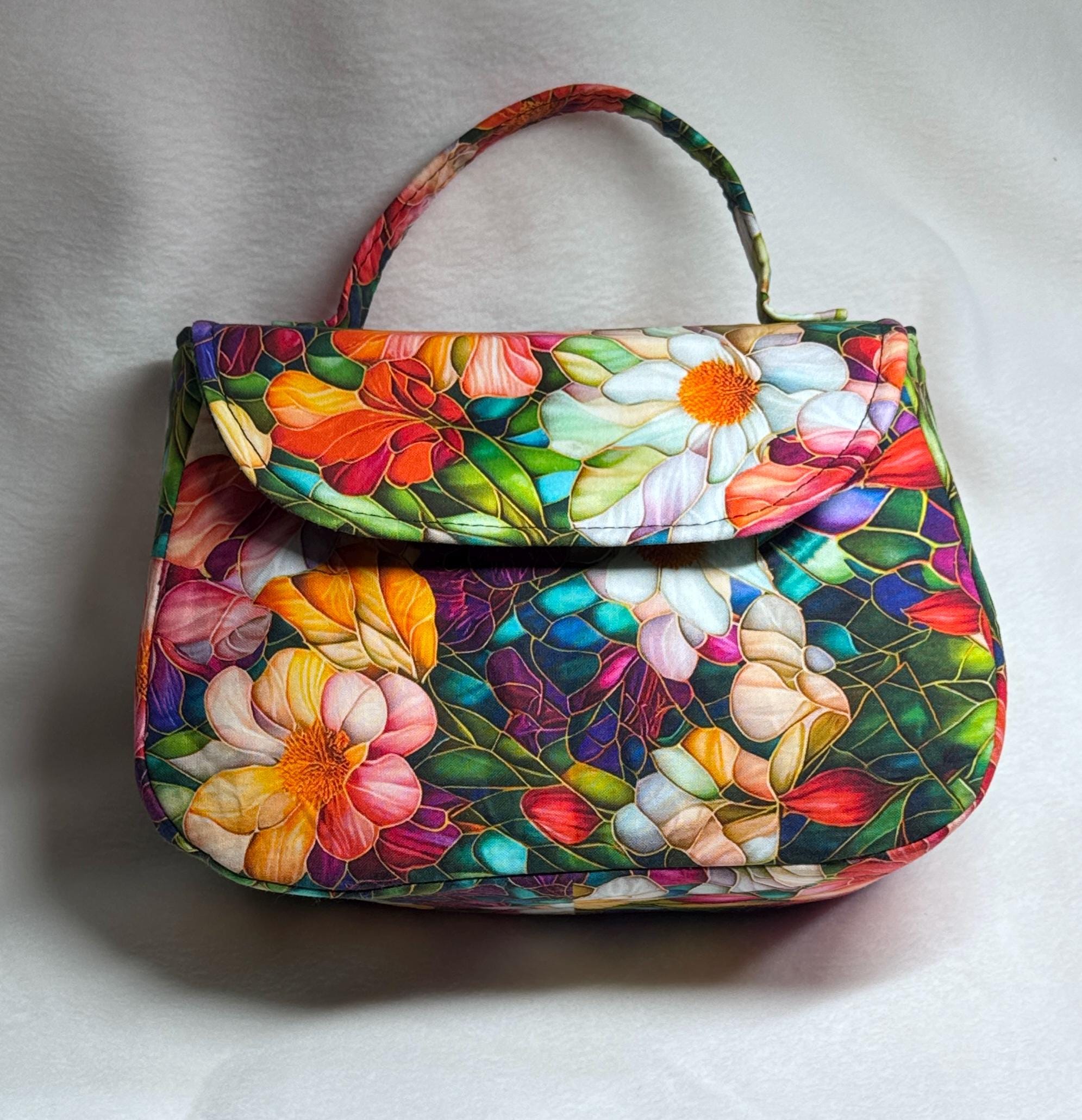 Handmade Vintage Style Handbag: Retro Purse - Mabel Design