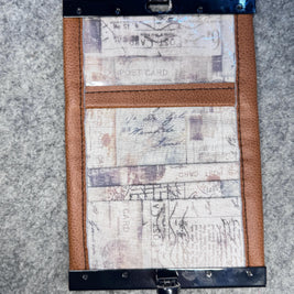 Handmade Small Bi-Fold Wallet – Compact Card Holder with Flip Lock