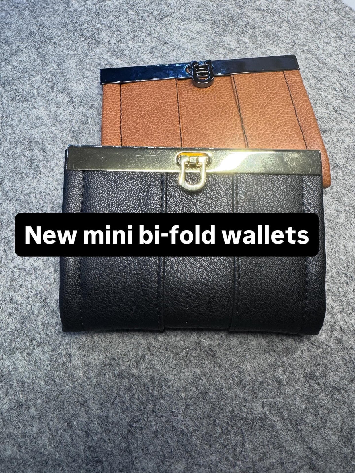 Handmade Small Bi-Fold Wallet – Compact Card Holder with Flip Lock