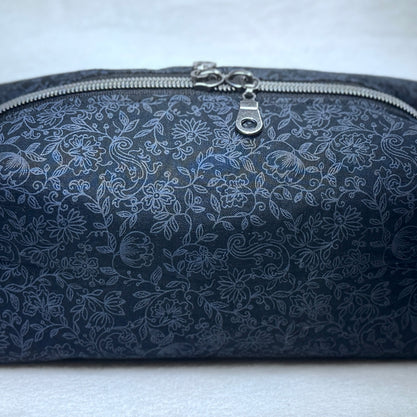 Handmade Quilted Makeup Bag: Cosmetic Organizer with Handle