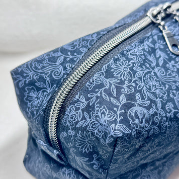 Handmade Quilted Makeup Bag: Cosmetic Organizer with Handle