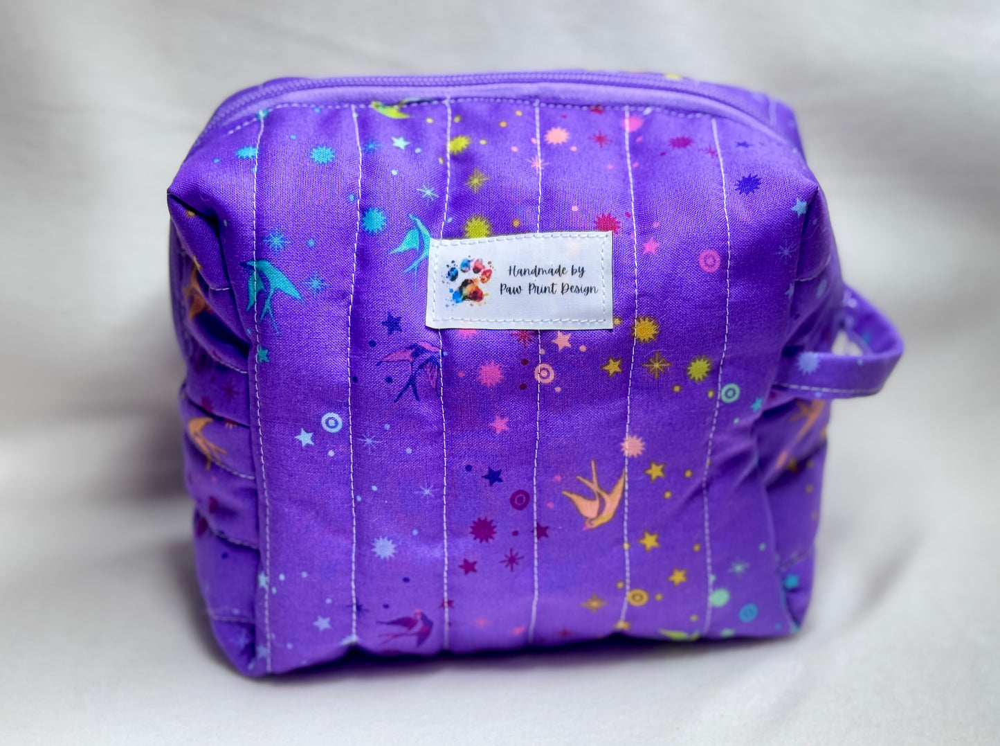 Handmade Quilted Makeup Bag: Cosmetic Organizer with Handle