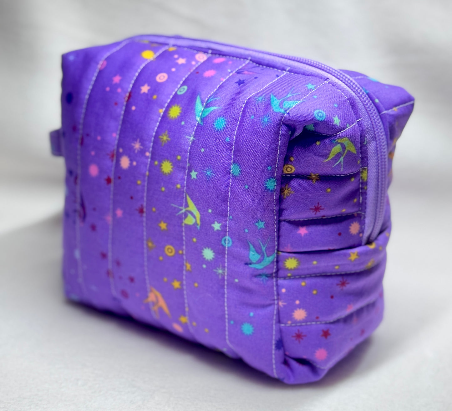 Handmade Quilted Makeup Bag: Cosmetic Organizer with Handle