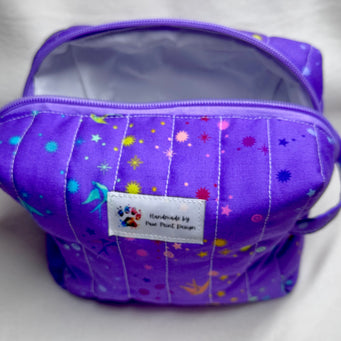 Handmade Quilted Makeup Bag: Cosmetic Organizer with Handle