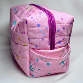 Handmade Quilted Makeup Bag: Cosmetic Organizer with Handle