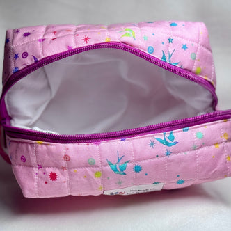 Handmade Quilted Makeup Bag: Cosmetic Organizer with Handle