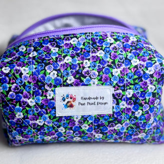 Handmade Quilted Makeup Bag: Cosmetic Organizer with Handle