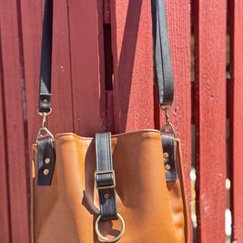 Hinterland Handbag
