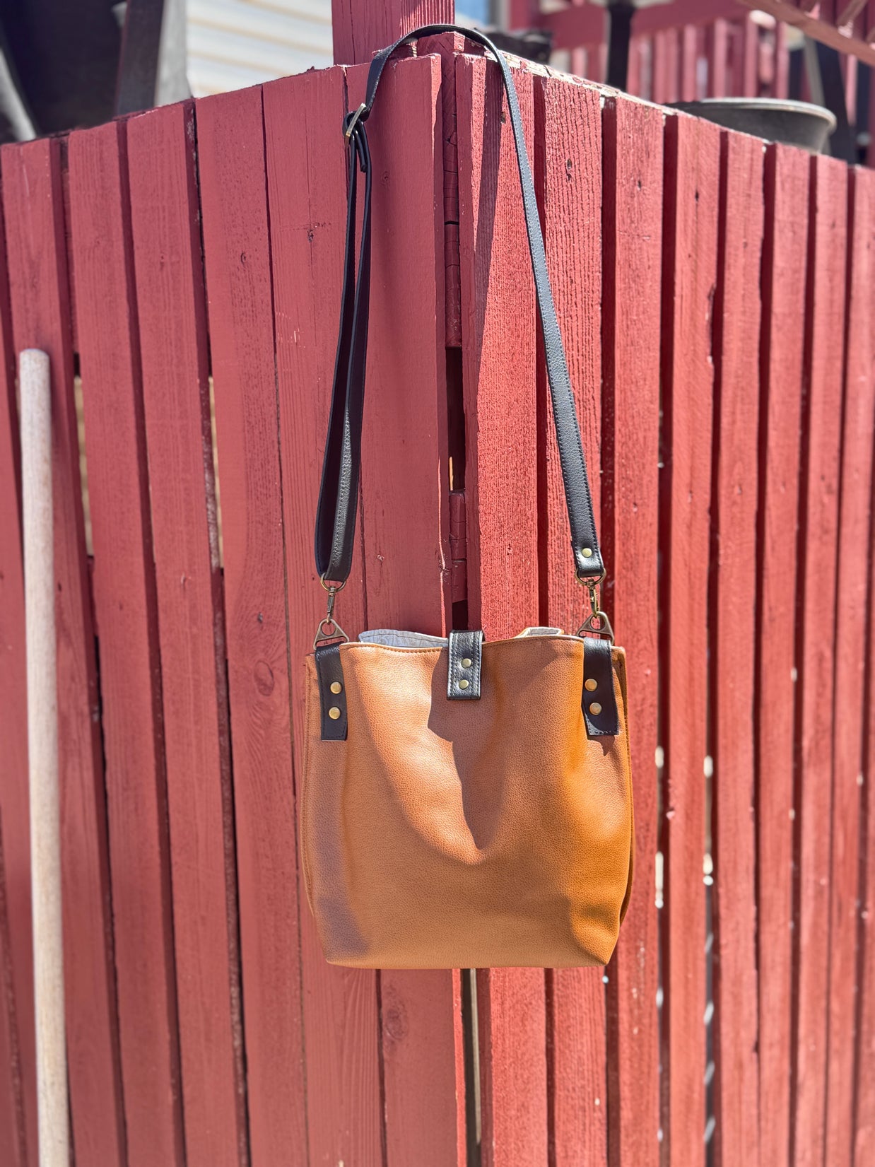 Hinterland Handbag