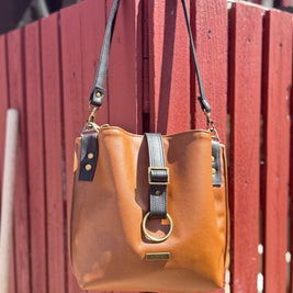 Hinterland Handbag