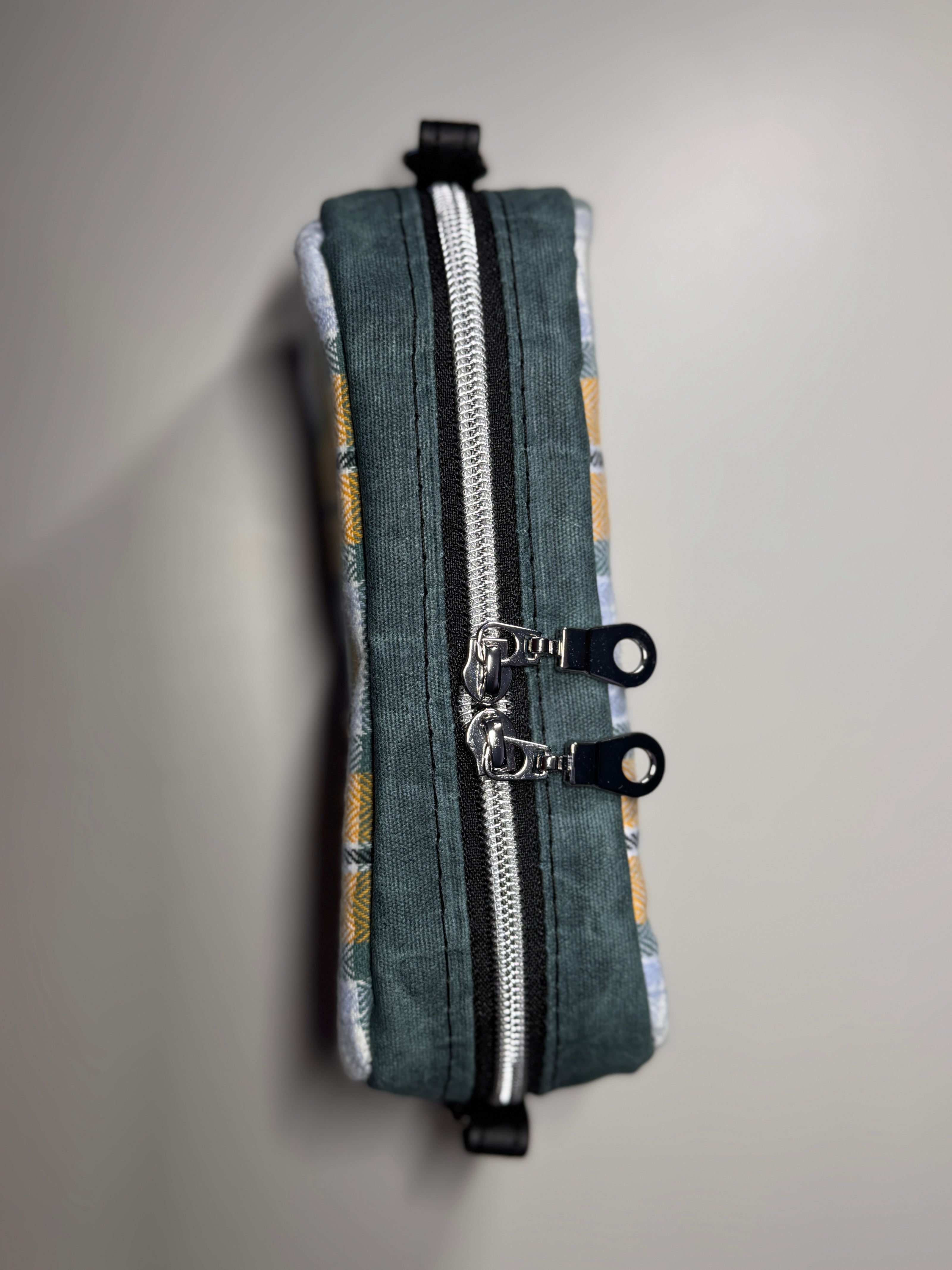 Tiny Cata Crossbody