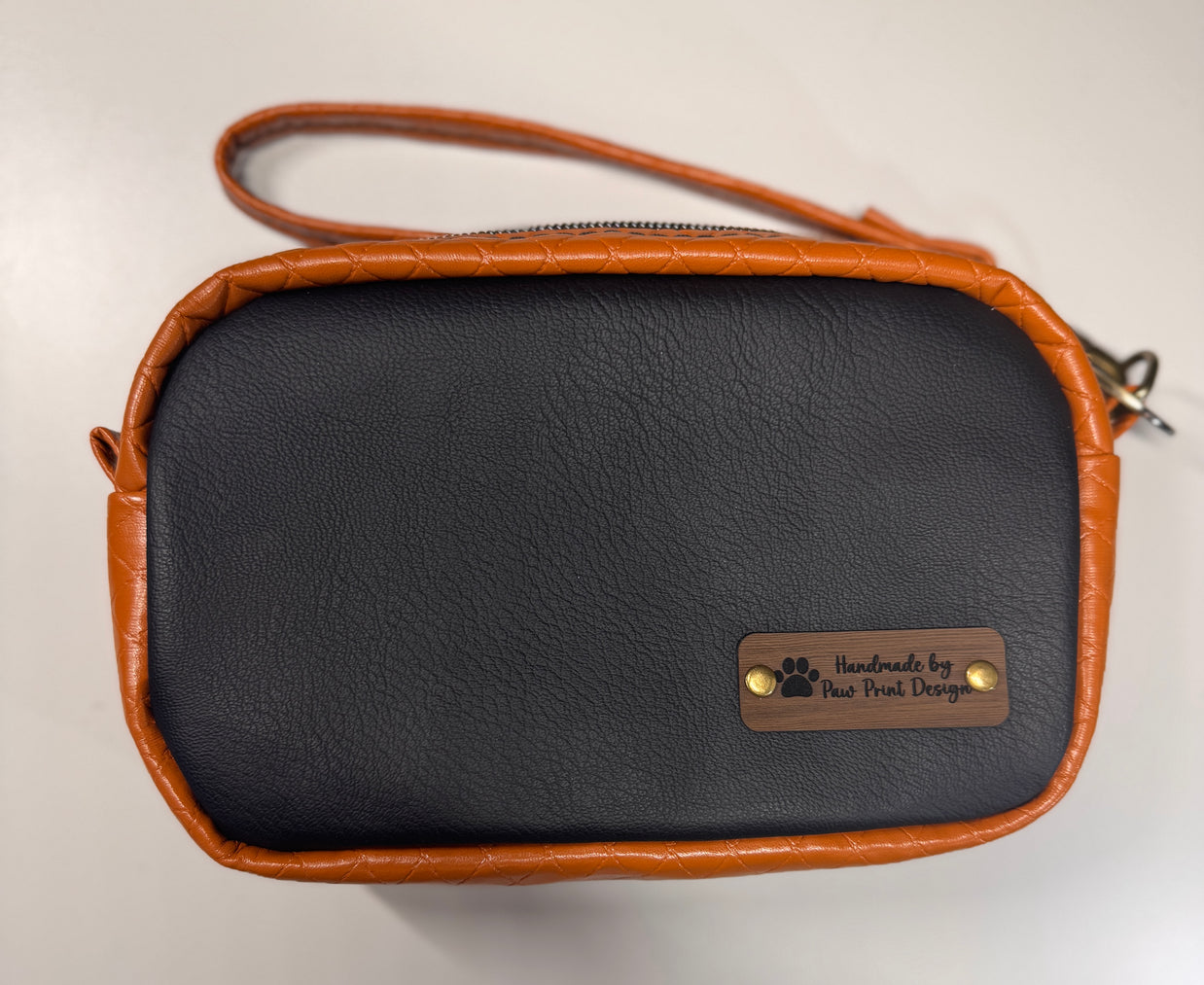Tiny Cata Crossbody