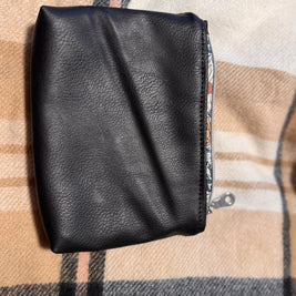 Midnight Kiss Pouch