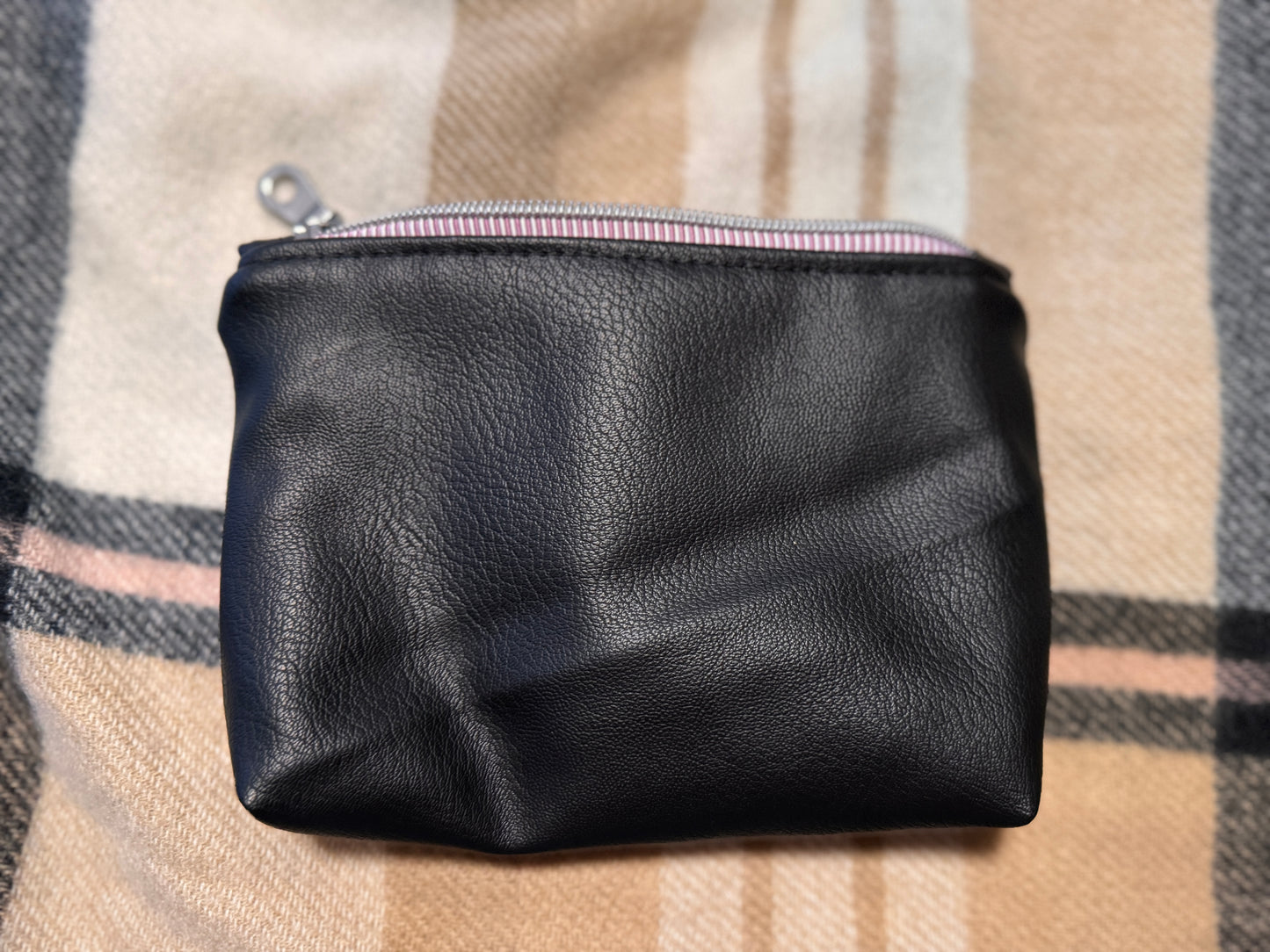Midnight Kiss Pouch