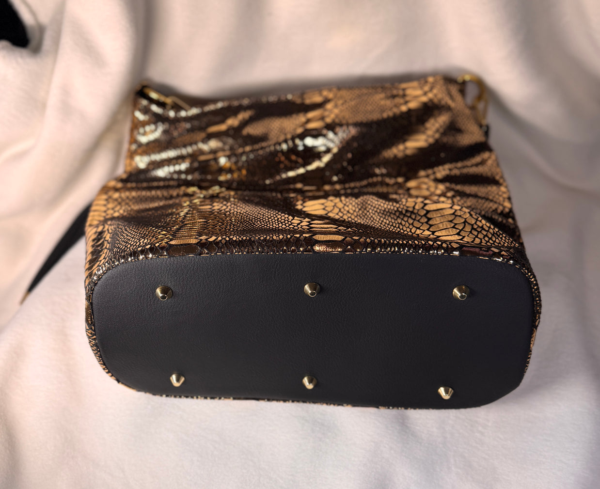 Simplistic Slouch Shoulder Bag