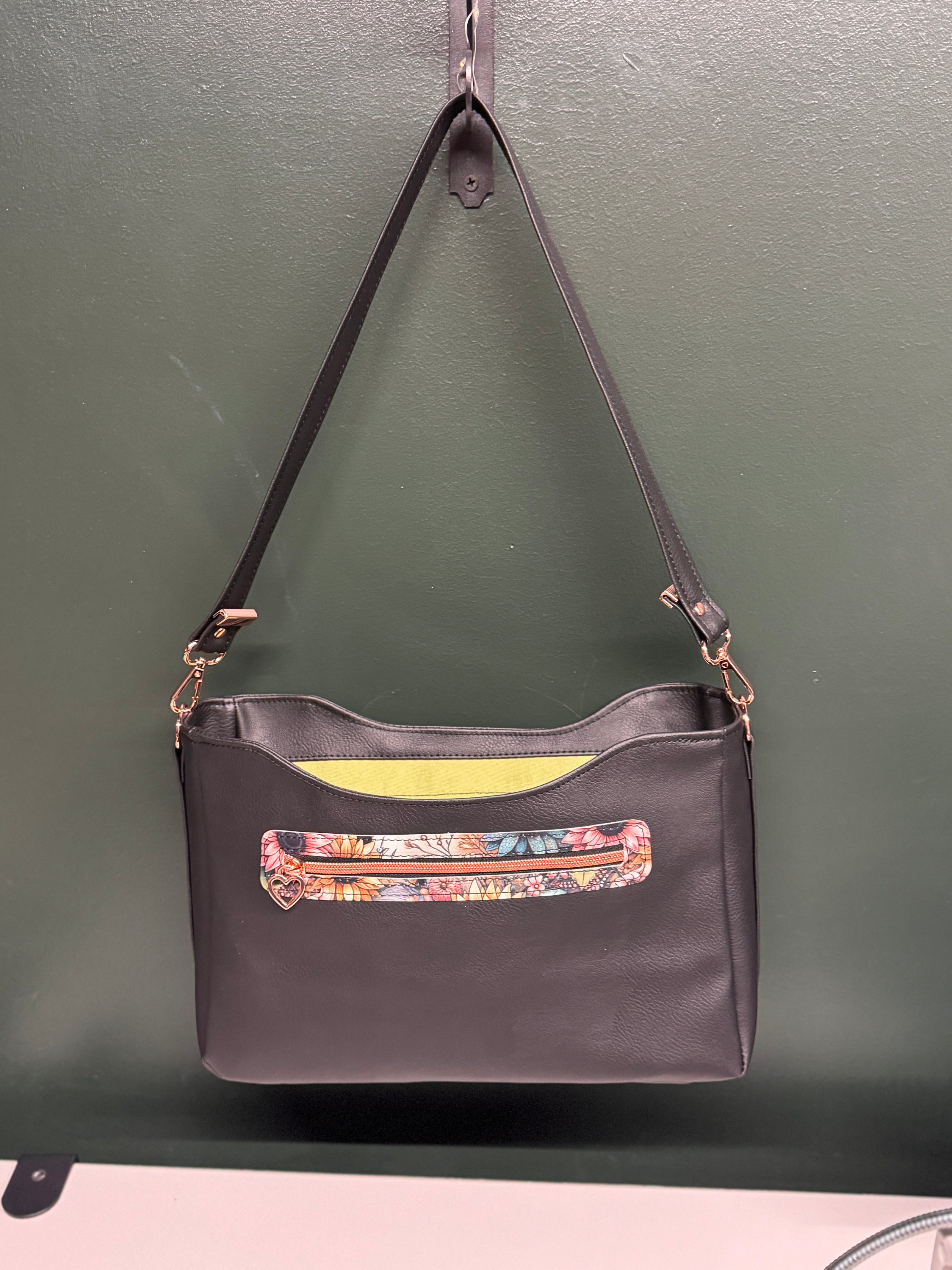 Kiana Handbag and Matching Ladies Architect Wallet