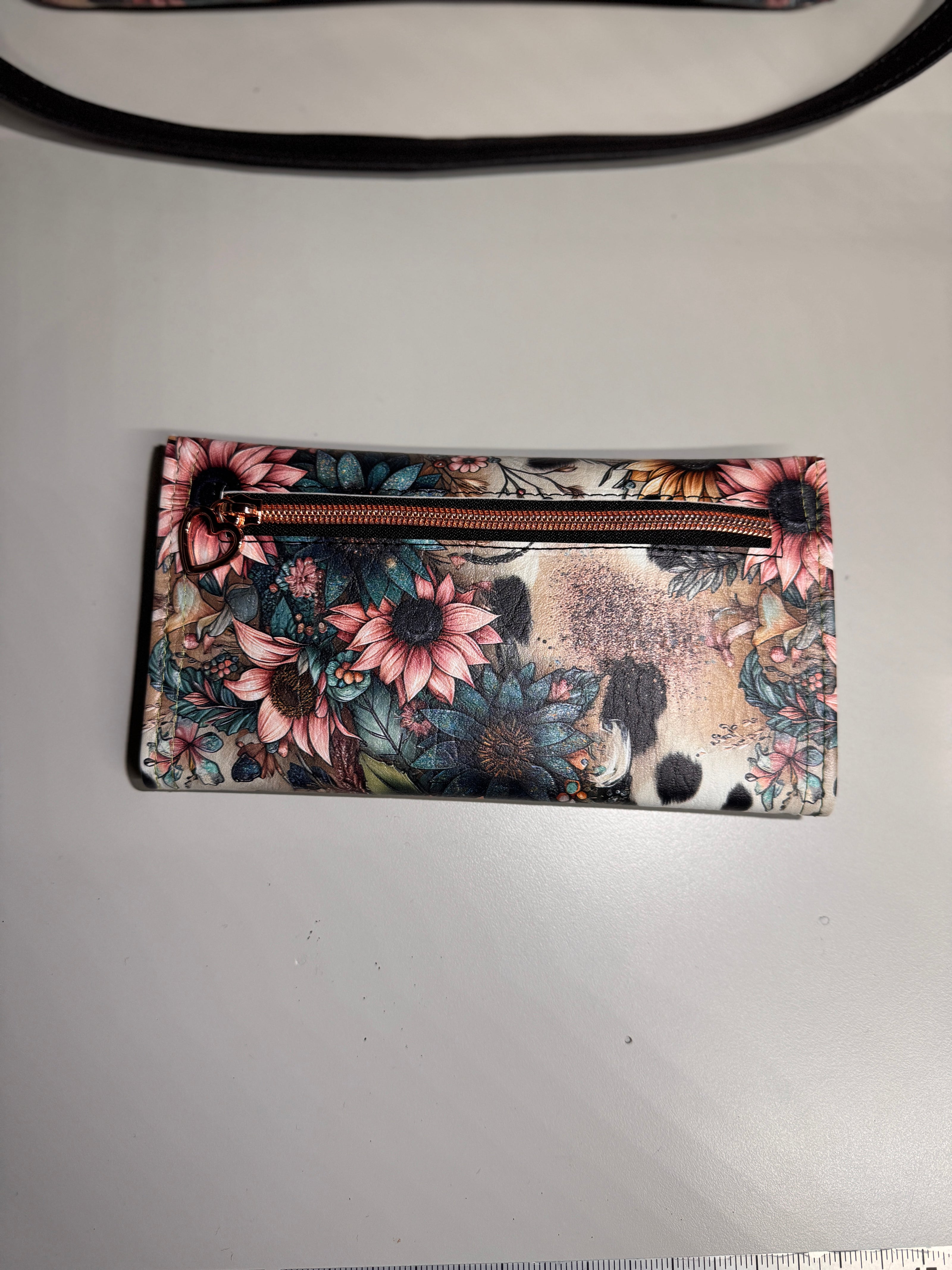 Kiana Handbag and Matching Ladies Architect Wallet