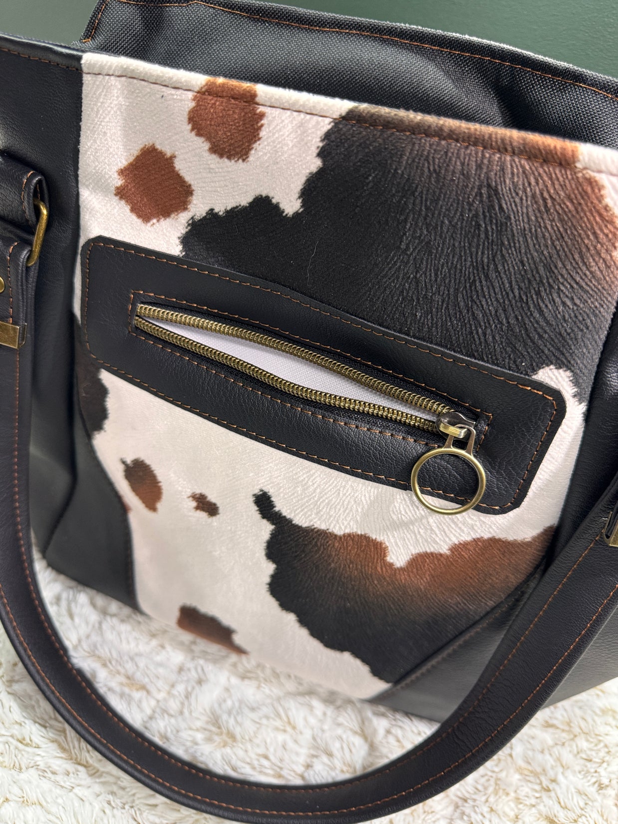 Samaren Handbag with crossbody strap