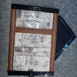 Handmade Small Bi-Fold Wallet – Compact Card Holder with Flip Lock